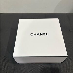 CHANEL Classic White Box
